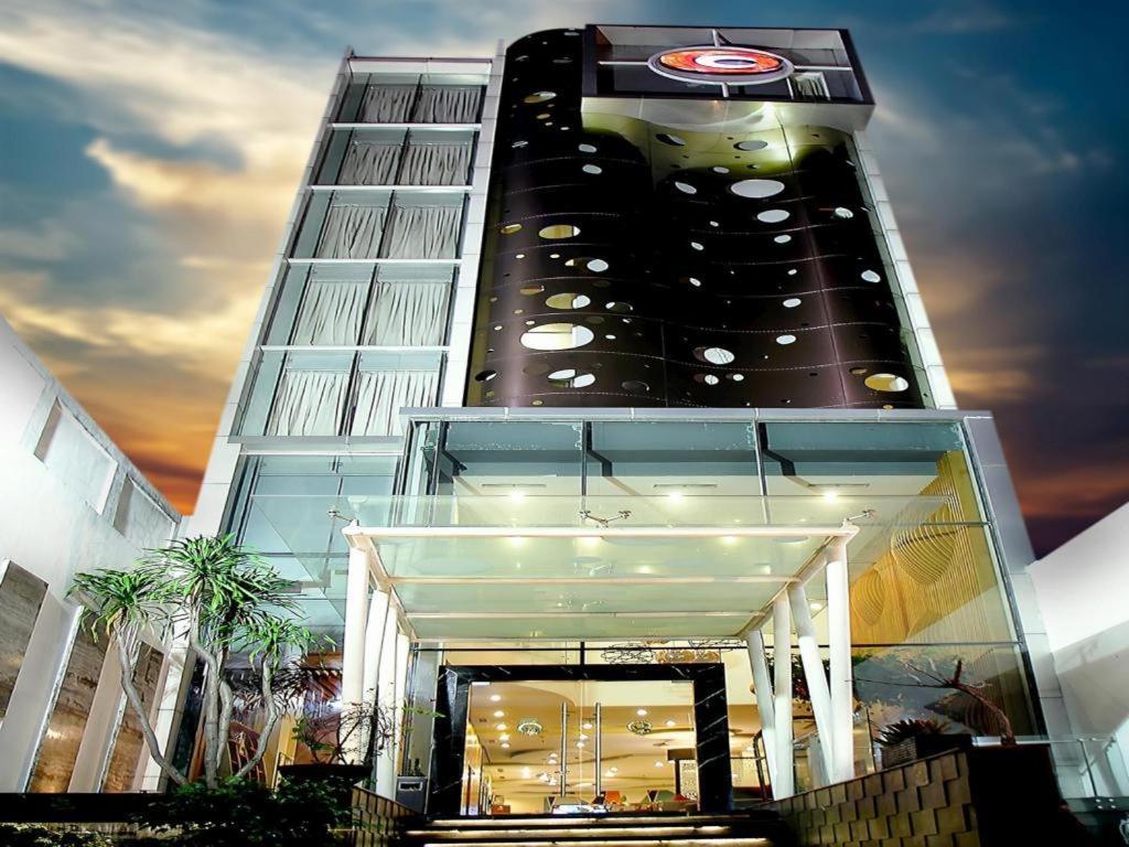 Clay Hotel Jakarta Exteriör bild